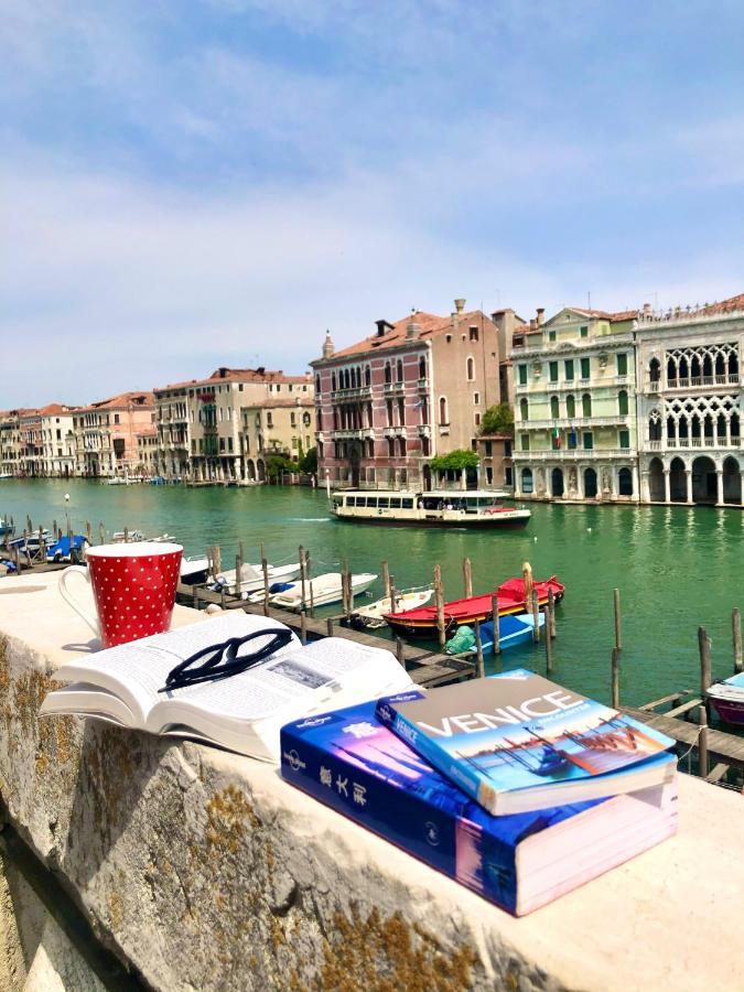 Three-Bedroom Apartment Canal View