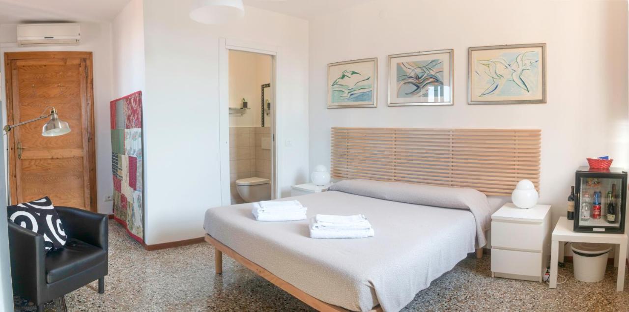 Double Room Private Bathroom