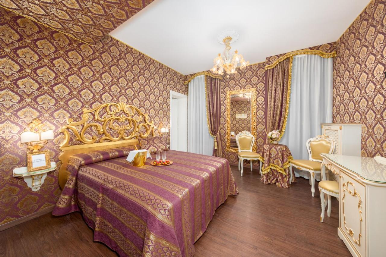 Quarto Duplo