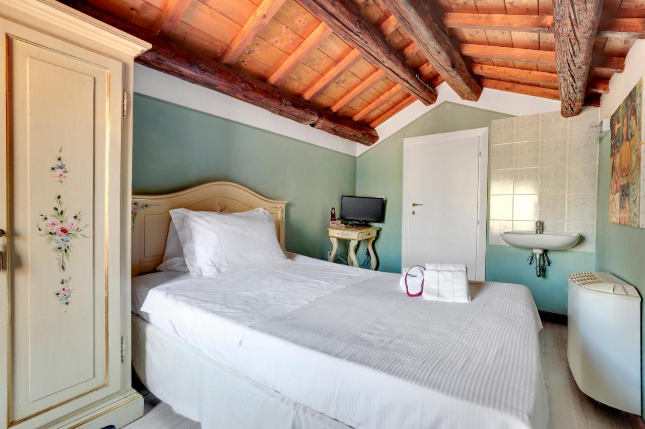 Habitación Individual con baño privado