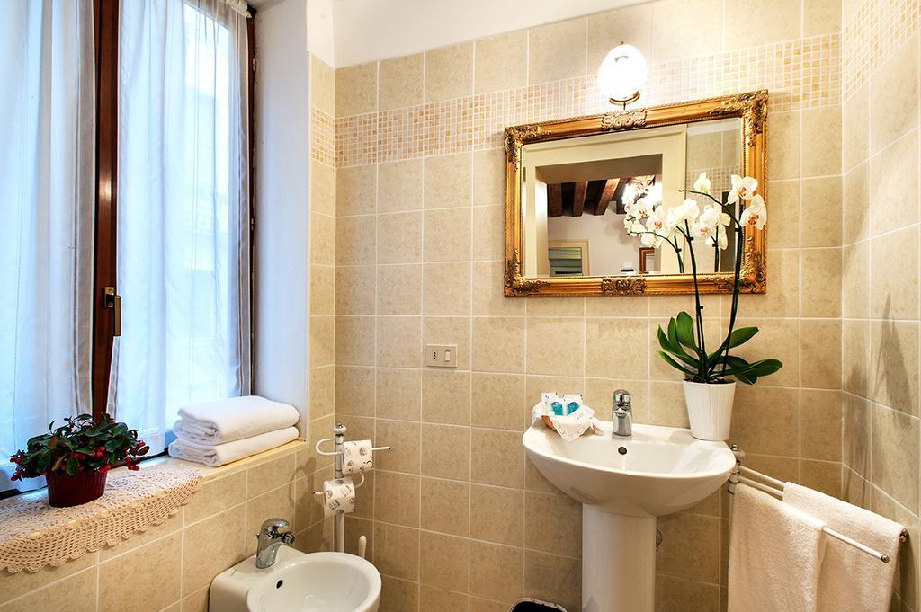 Quarto Duplo com Casa de Banho Privativa