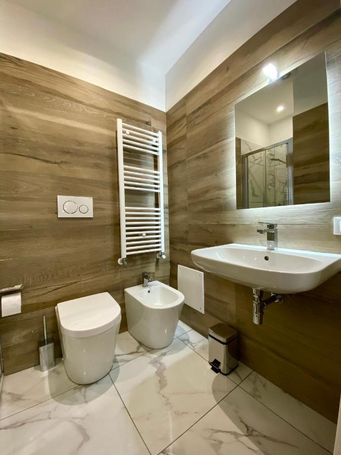 Quarto Duplo com Casa de Banho Privativa