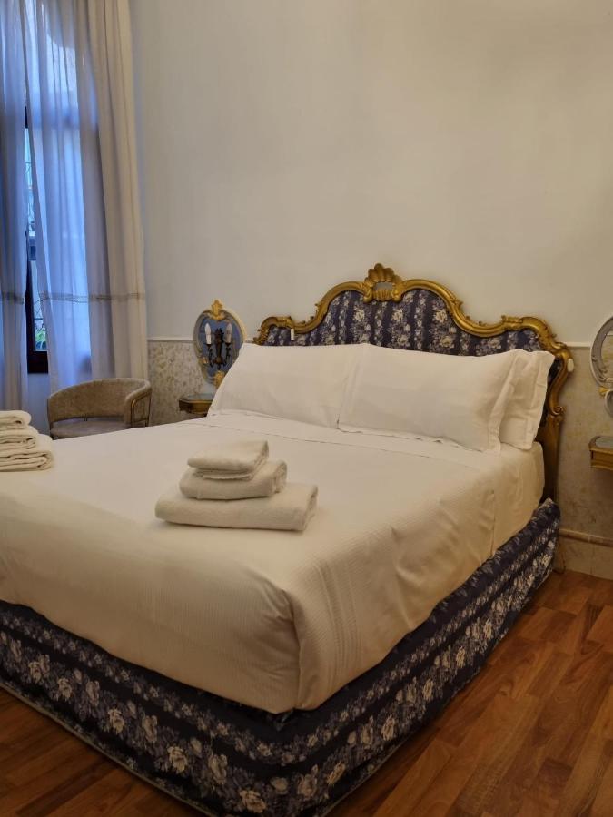 Quarto Duplo