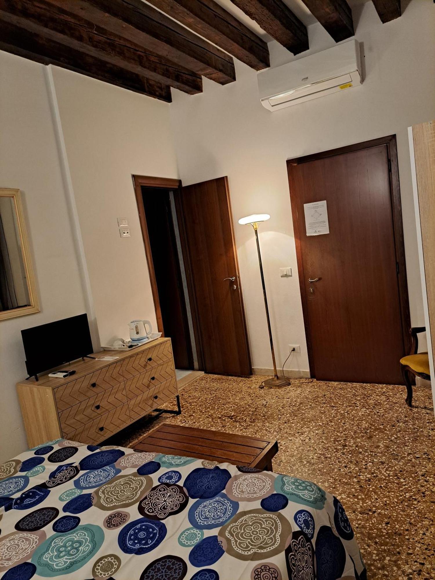 Double or Twin Room Annex