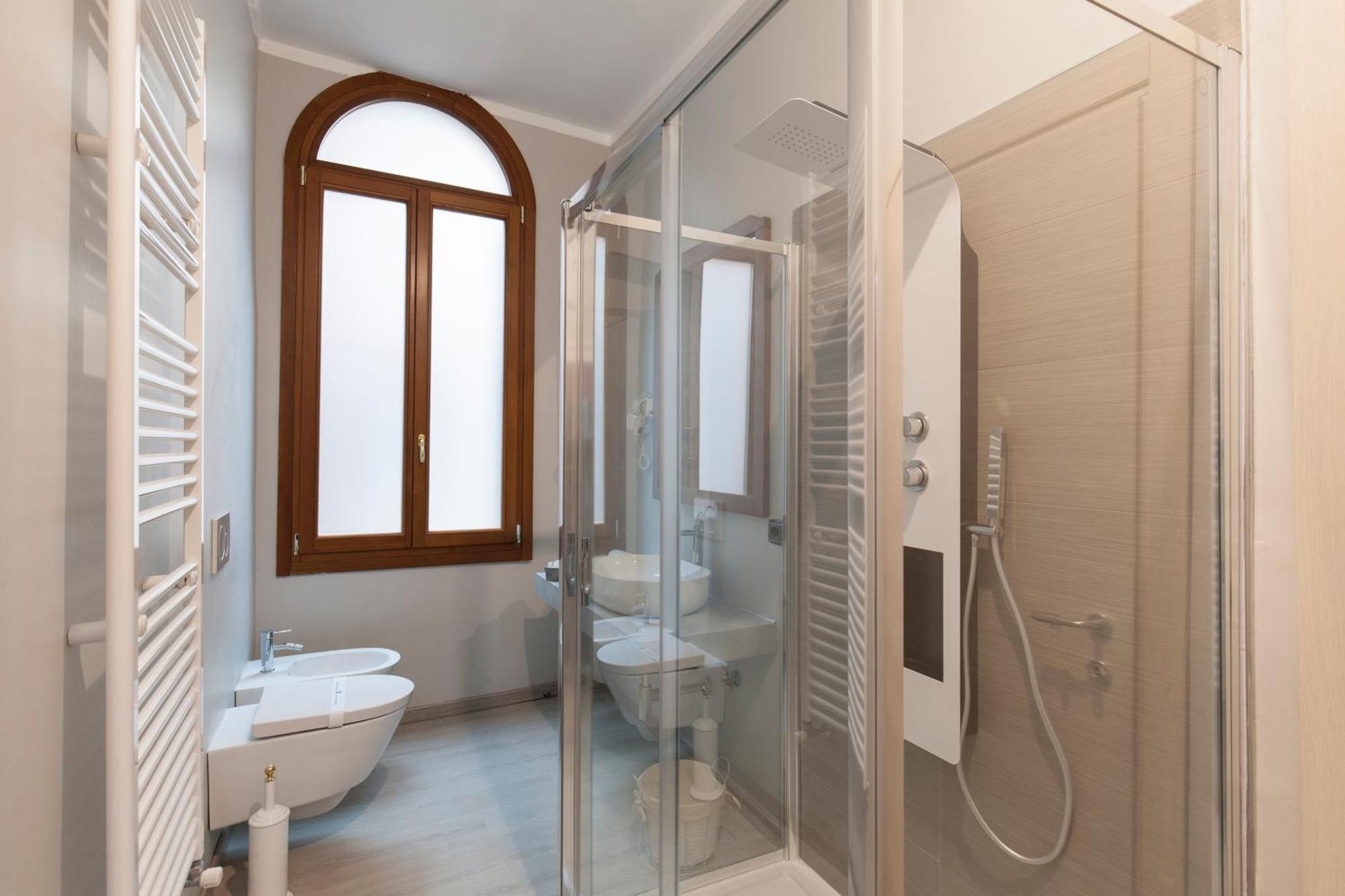 Single Room Private Bathroom