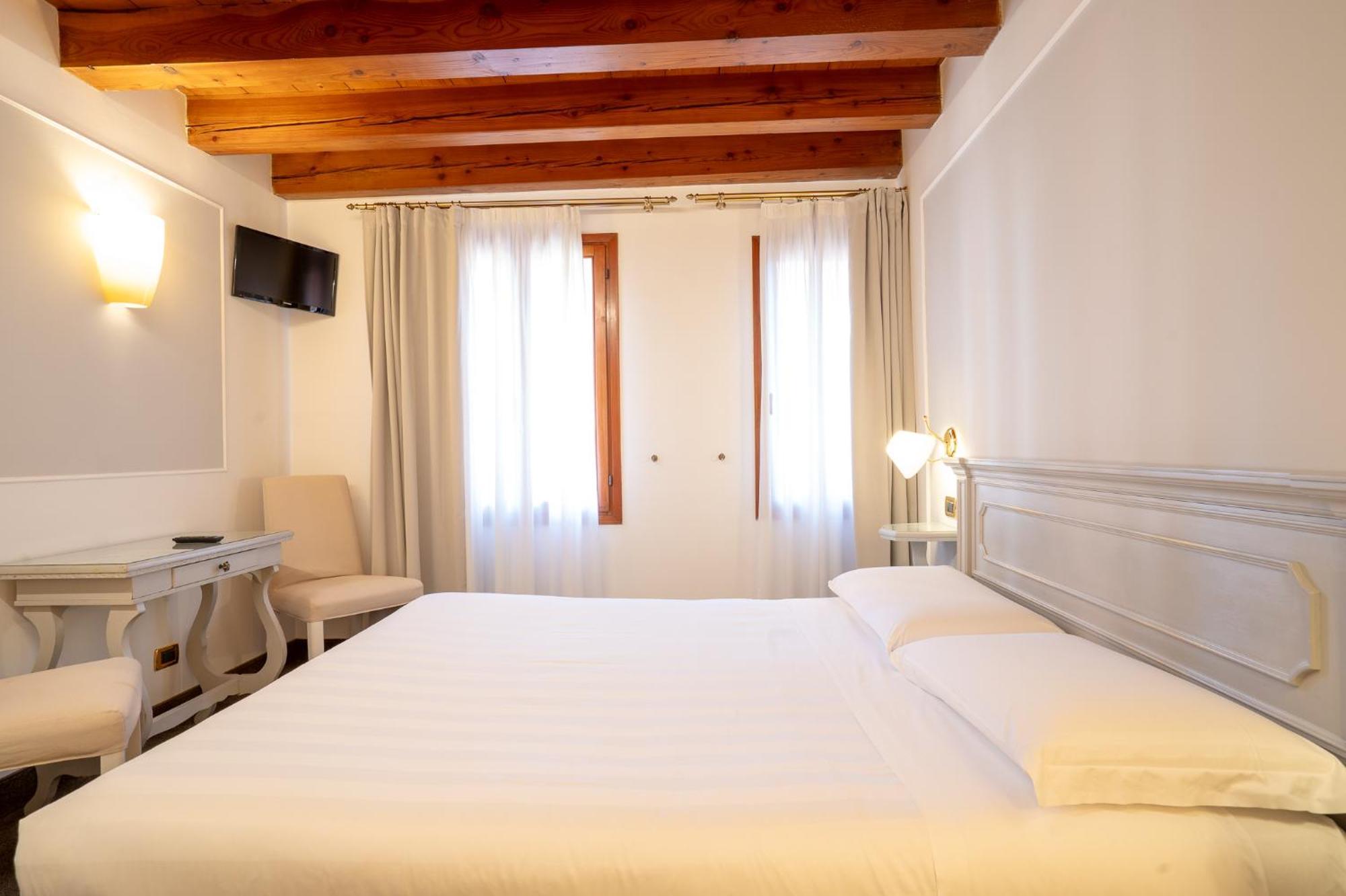 Quarto Duplo
