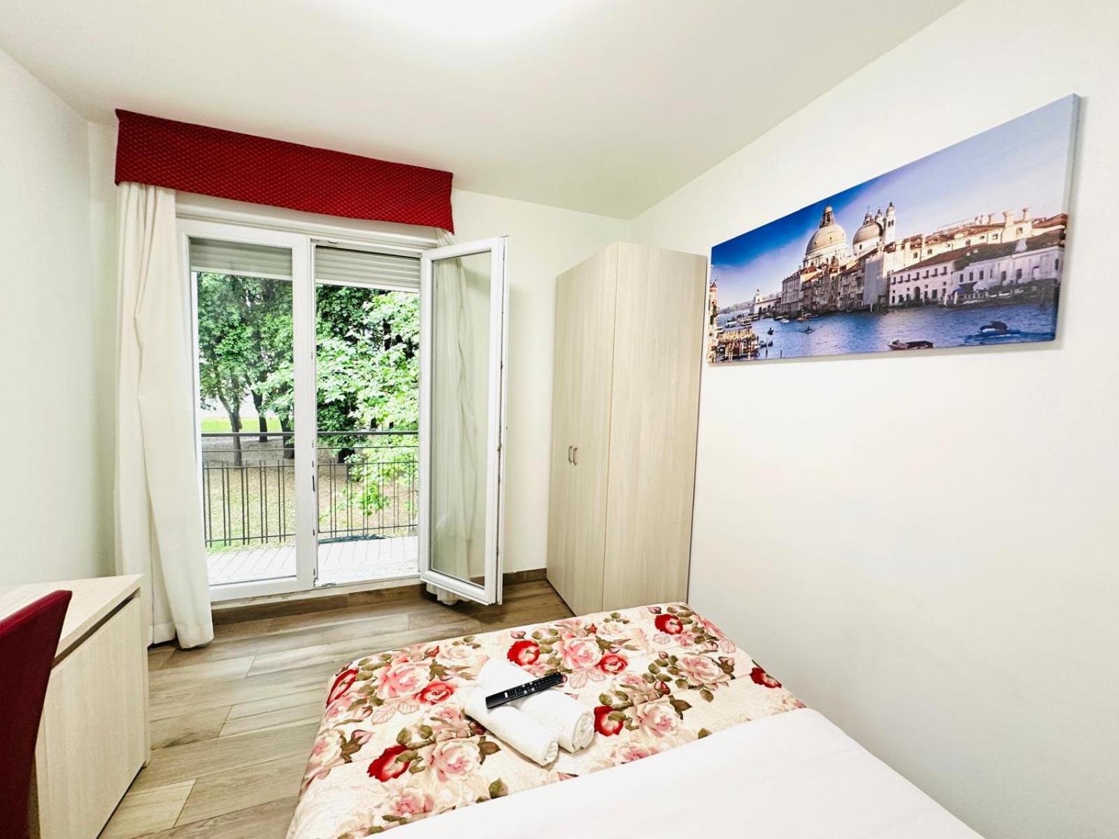 Economy Single Room