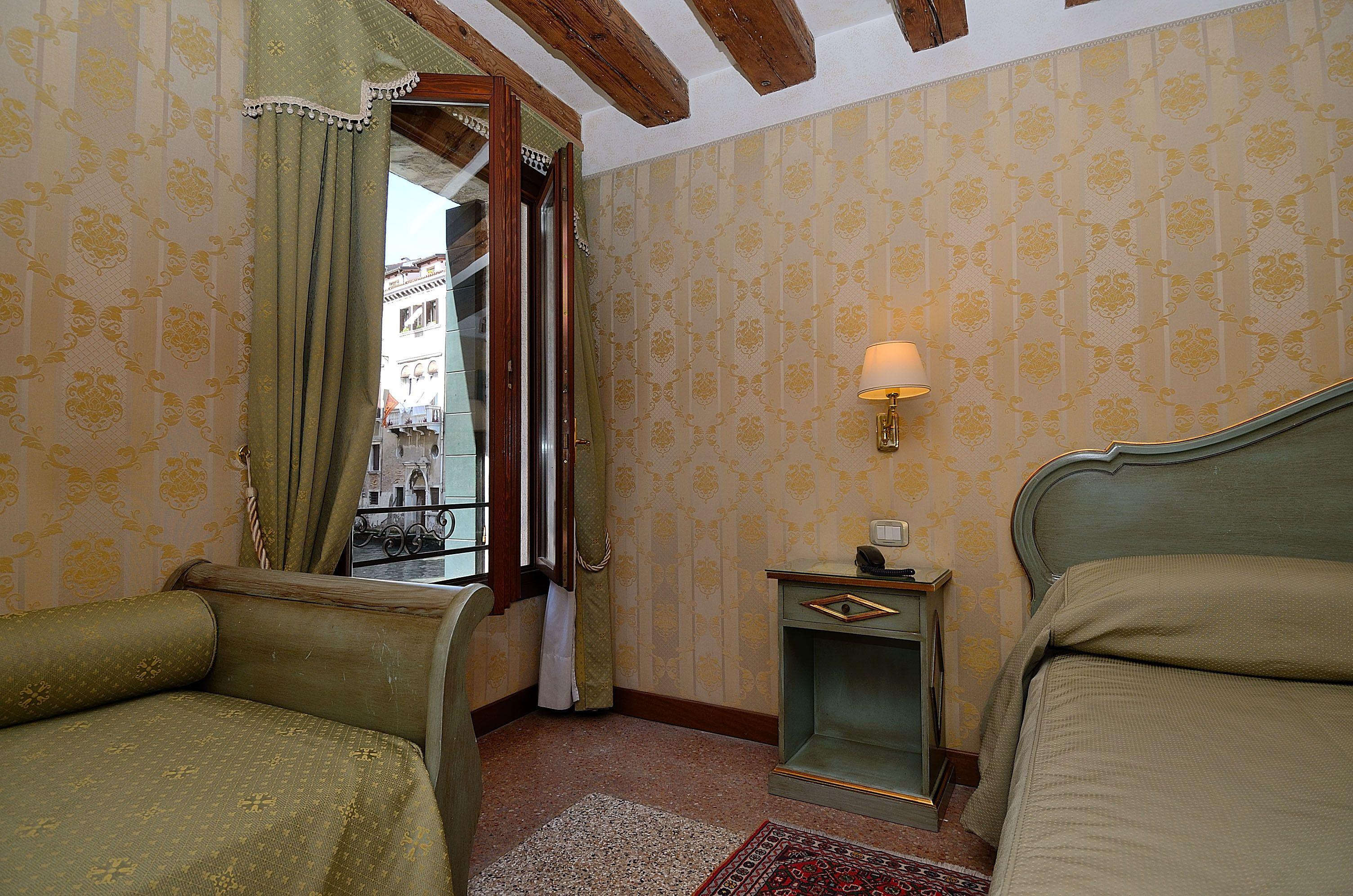 Junior Suite Canal View