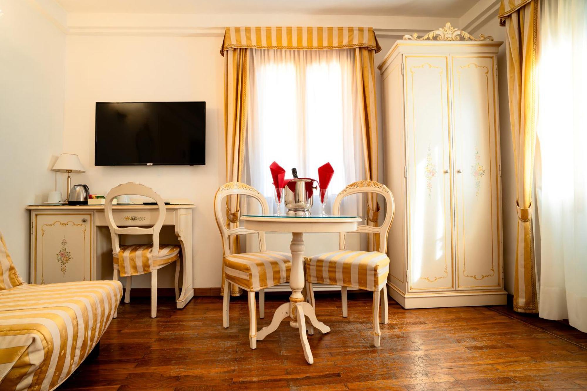 Superior Double or Twin Room City View