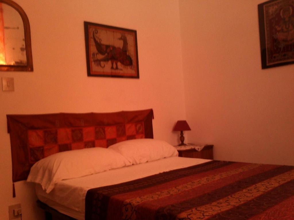 Quarto Individual com Casa de Banho Partilhada