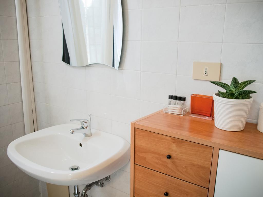 Double Room Private Bathroom