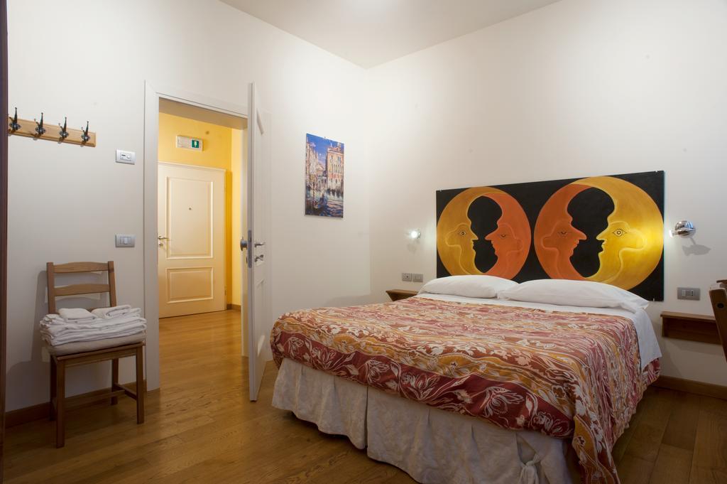 Double Room Private Bathroom