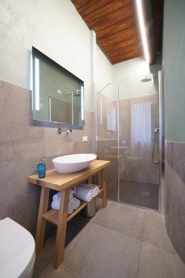 Luxury Triple Room,579403812:JPEG