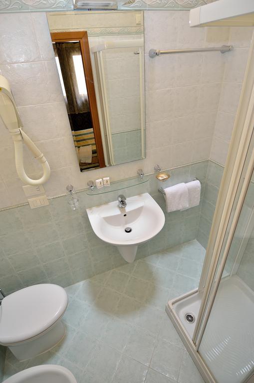 Quarto Duplo