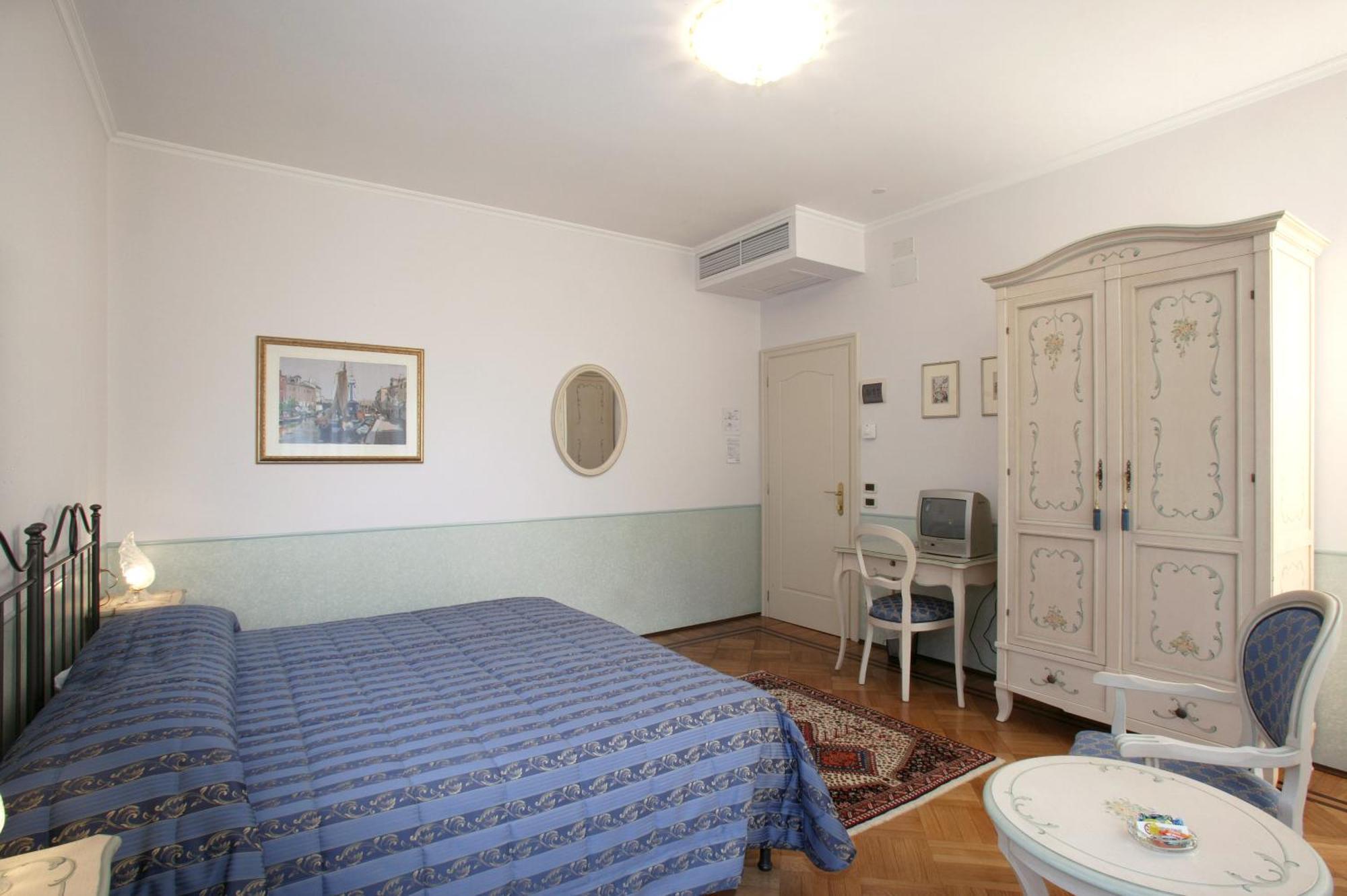 Quarto Duplo
