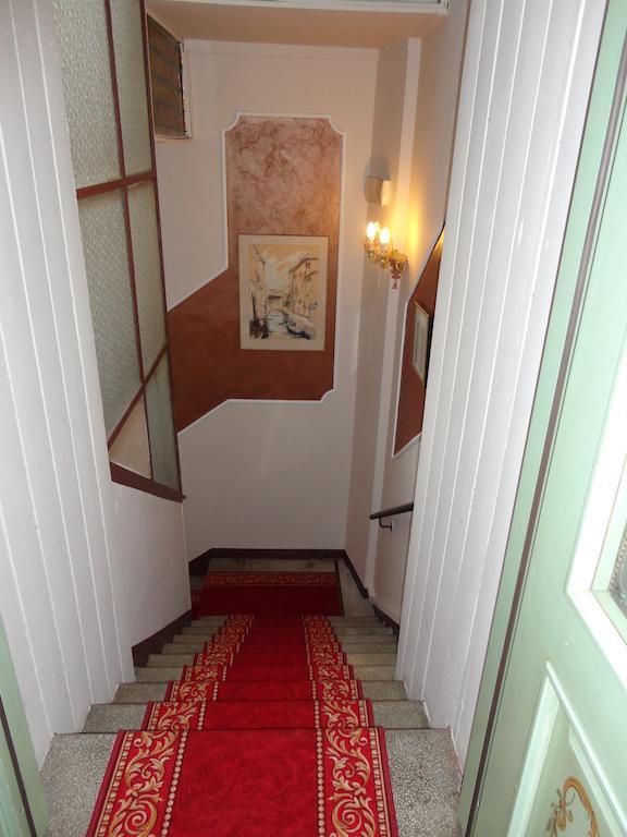 Quarto Familiar Standard