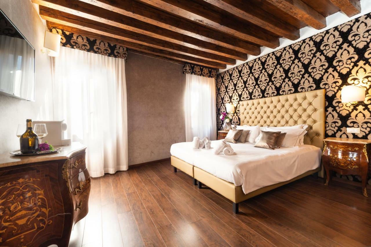 Quarto Triplo Superior com Vista para o Canal