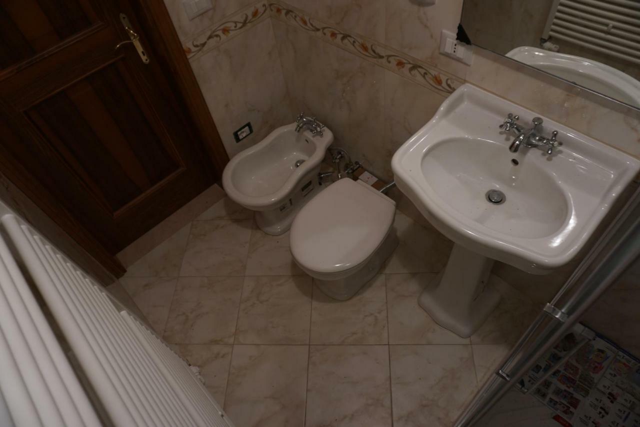 Double Room Private External Bathroom