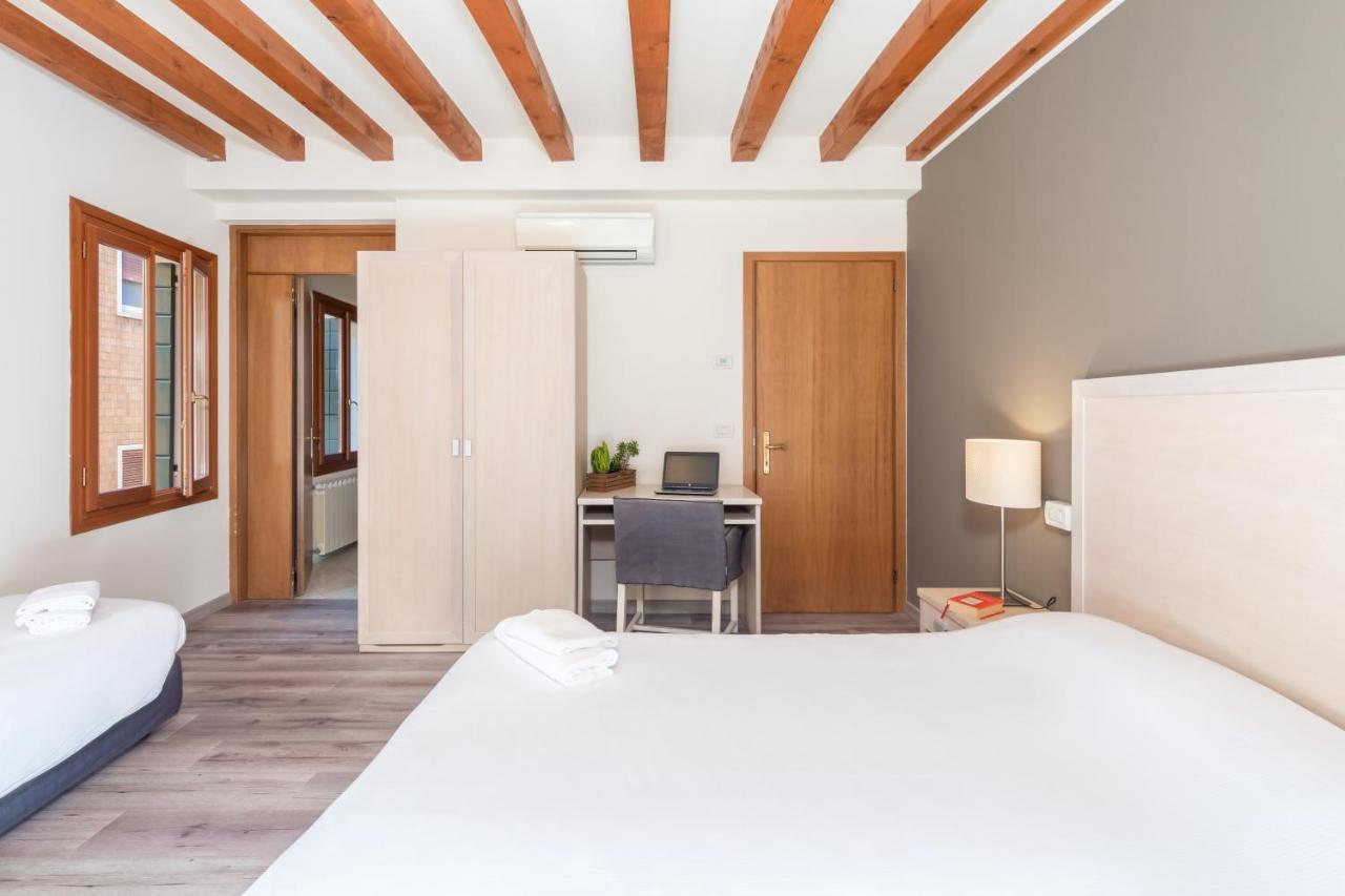 Quarto Triplo Económico