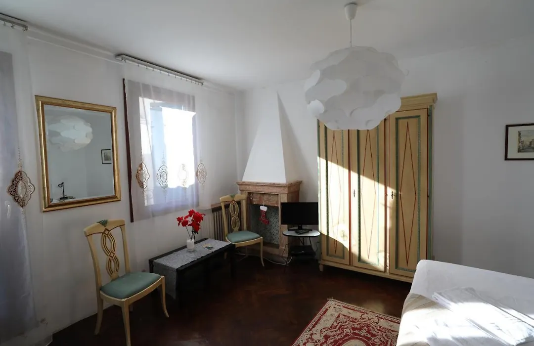 Lovely Apartment In Venice-1