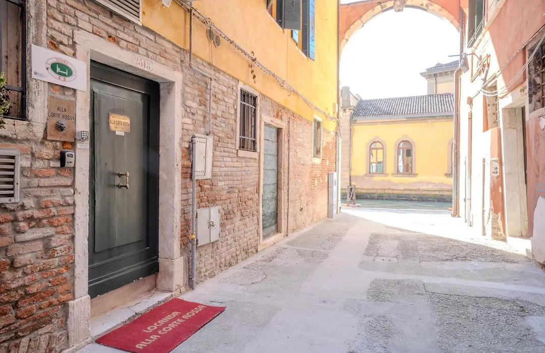 Alla Corte Rossa-1
