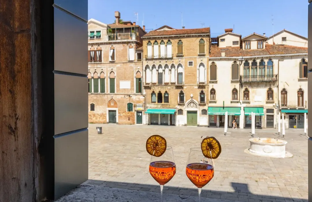 Palazzo San Firmino Residenza Storica All Suite Canal View-1