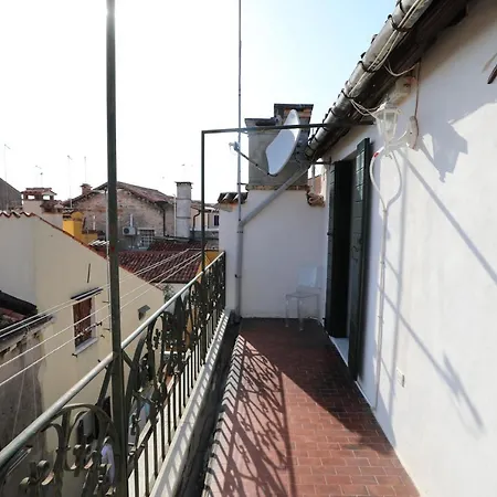 Lovely Apartment In Venice-2