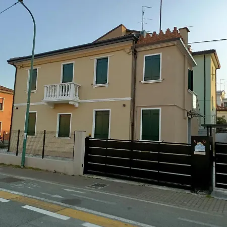 Arcobaleno Rooms Mestre-Venezia-3