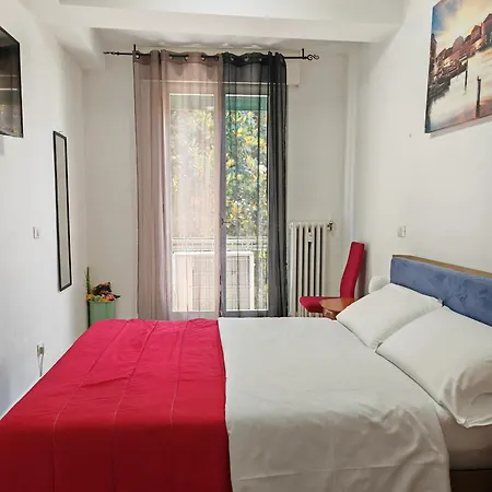 Goldmine Guest House 1-2