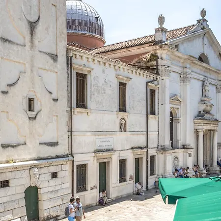 Palazzo San Firmino Residenza Storica All Suite Canal View-3